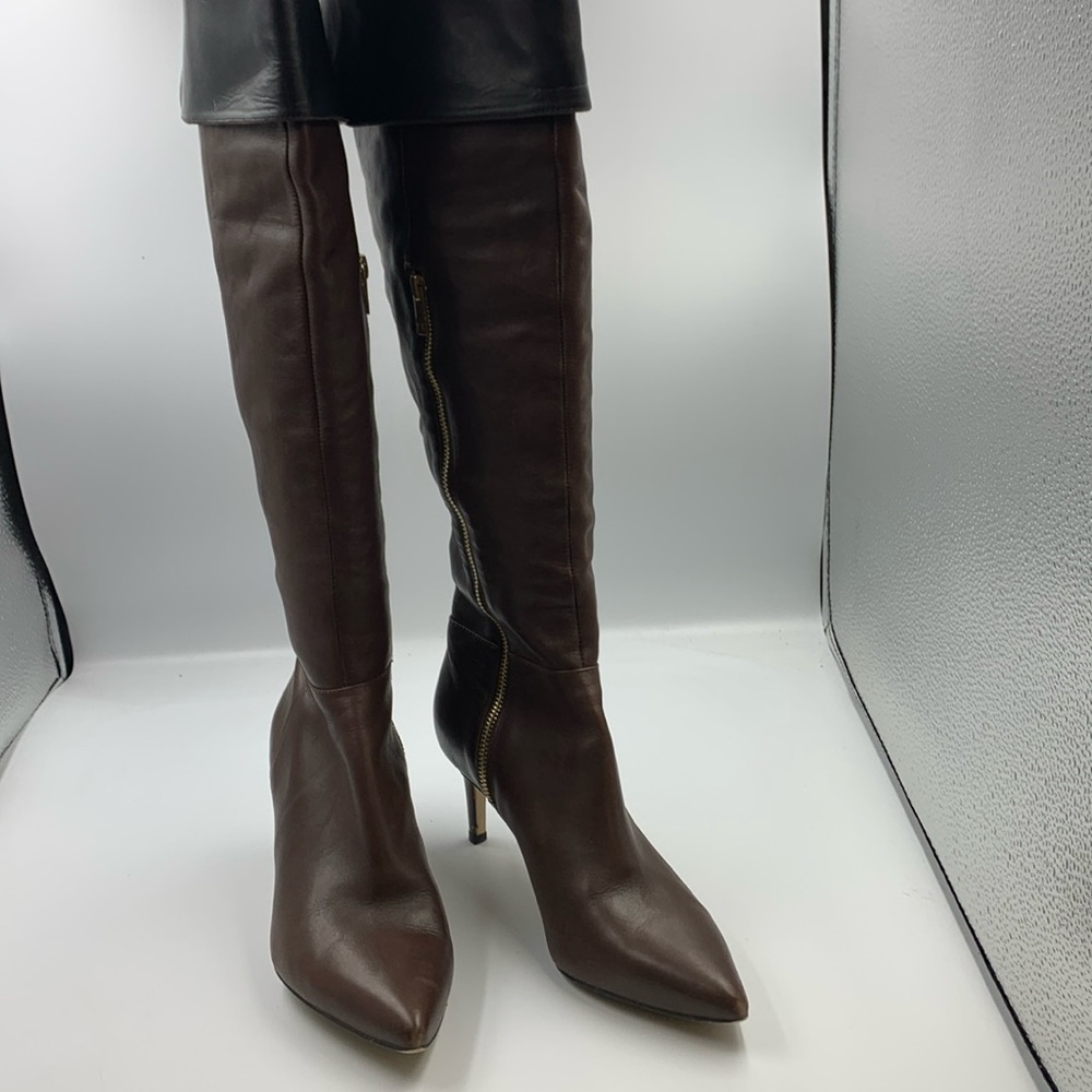 High heel leather boots.